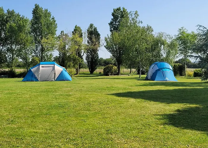 Le Nid De L'erdre Pensjonat